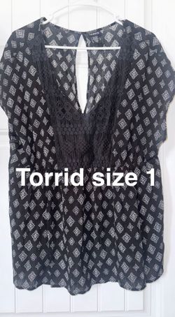 Women’s Top From Torrid Size 1 