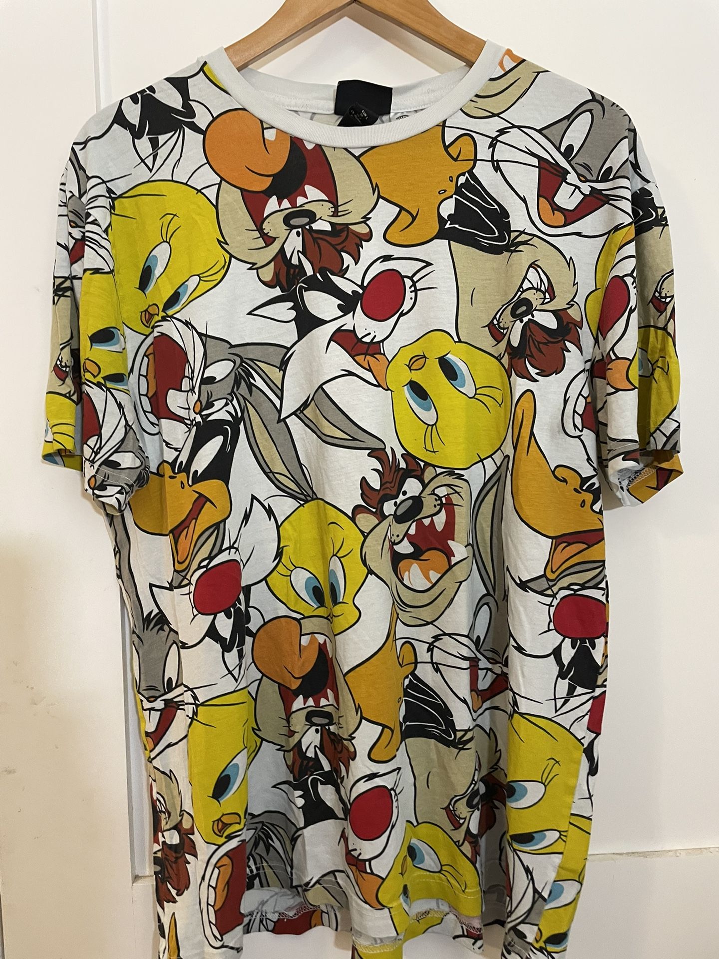 Men’s Looney Toons T Shirt / Large