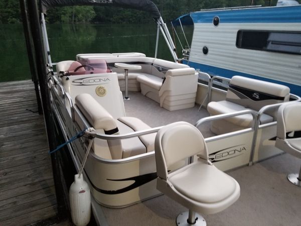 2007 sedona pontoon 50 yamaha 2 stroke with trailer