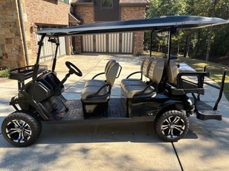 2023 EZGO L6 Gas Golf Cart - Fully Loaded