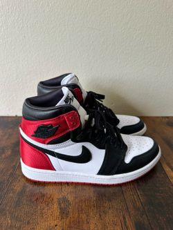 Jordan 1 Satin Bred Toe Size 8.5 Men’s