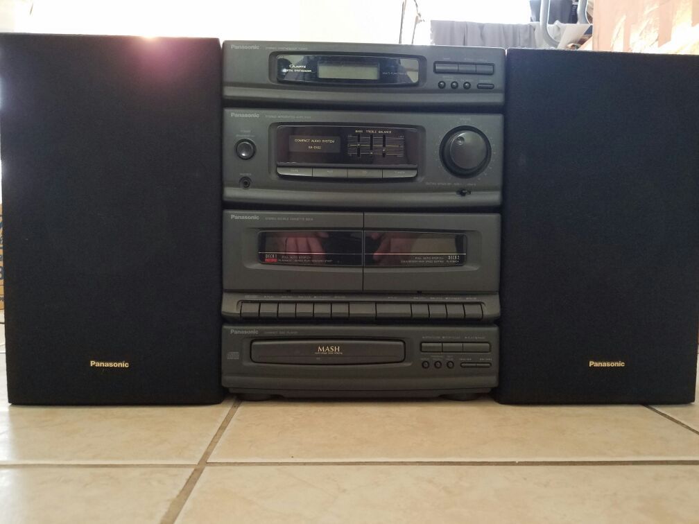 Panasonic Compact Bookshelf Audio System