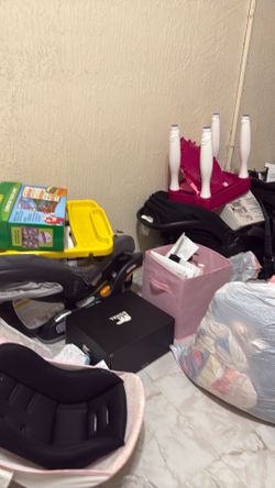 Selling Baby Stuff (READ DESCRIPTION)