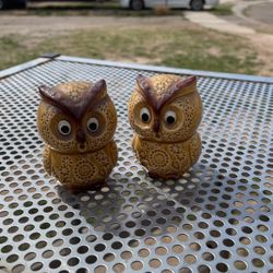 Vintage Owl Salt & Pepper Shakers 