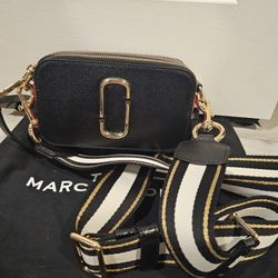 Marc Jacobs Snapshot 