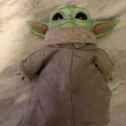 Baby Yoda 