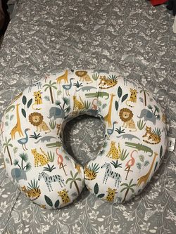 boppy nursing pillow 