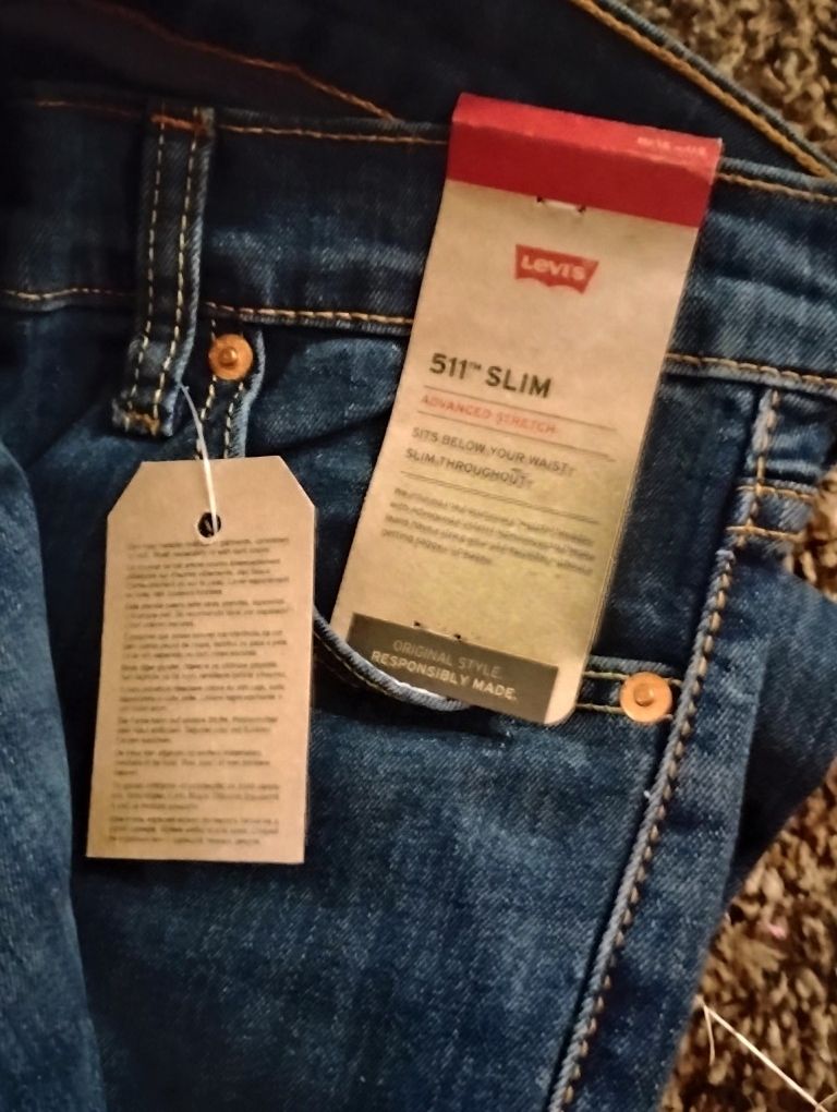 New Levi's 511 Slim 30/30 & 30/32