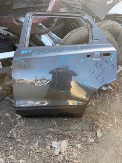 Rear door Cadillac xt5 2020
