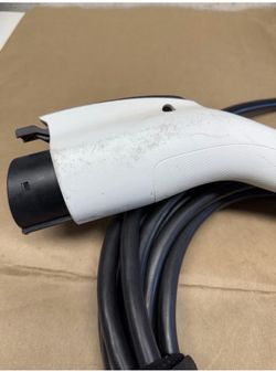 OEM Chevrolet Bolt EV Level 2 Charger | 240V | J1772 | Fits Most Non-Tesla EVs | Fast Charging