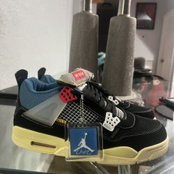 JORDAN 4 RETRO UNION OFF NOIR (SIZE 11) 