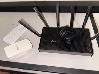 TP link router with extenders