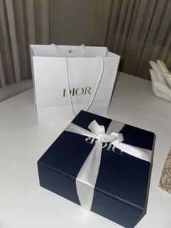 Empy Dior box and bag
