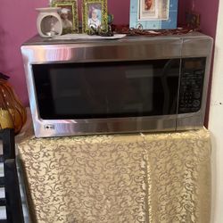 LG microwave