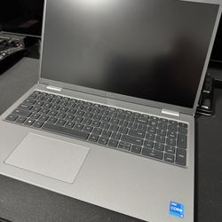 Dell Latitude 5520 Laptop