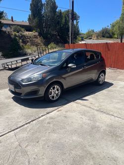 2016 Ford Fiesta SE Hatchback