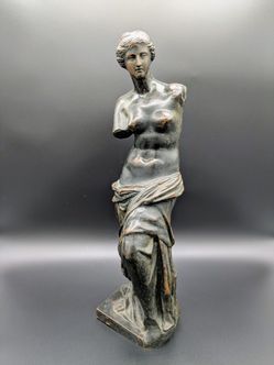 Grand Tour French Bronze Statue: Venus de Milo
