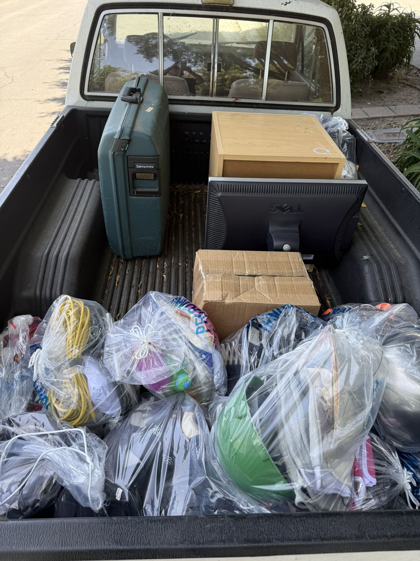 Truckload Of End Of Yard Sale Treasures!