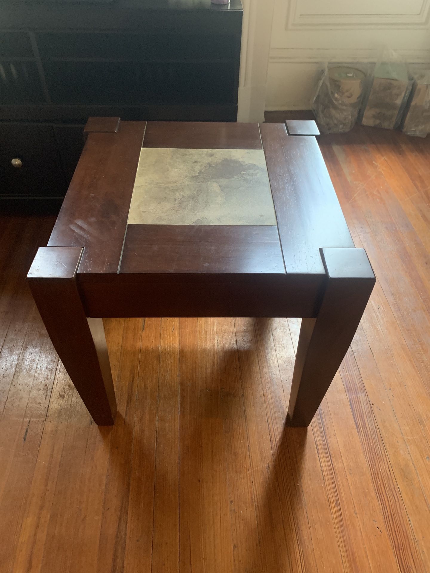 Square end table or Lamp table