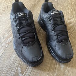 Nike air monarch IV SIZE 13