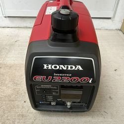 New Honda eu2200i Generator inverter Used Once