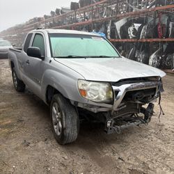 Auto Parts 2011 Toyota Tacoma 