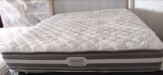 King Size Mattress (Colchón King Size)