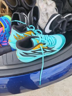 Carmello Anthonys 9.5 Barely Worn 