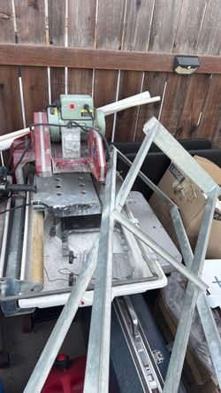 Used MK 12 inch tile cutter.