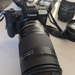 Canon M50 With Kits Lens