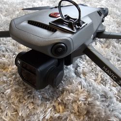 DJI Mavic 3 Drone With Pro ND Filter Kit