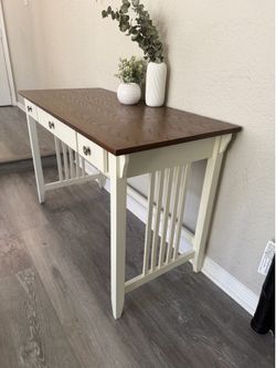 Refinished Solid Oak Entryway Table / Writing Desk – 3 Drawers