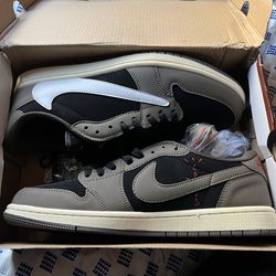 Jordan 1 Retro Low OG SP Travis Scott Mochas