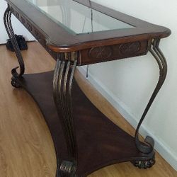Console. Entry Table