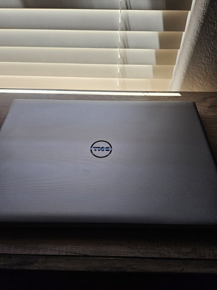 Dell  Inspiron I7 Laptop 