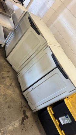 Standing cabinets