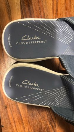Women’s Size 9*** Breeze Maye-Clark’s Cloudsteppers Slide On Sandals((NEVER WORN))