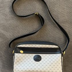 Authentic GUCCI handbag 
