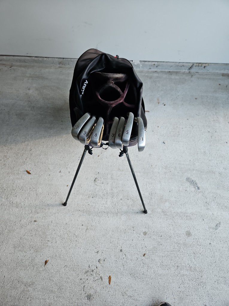 Golf Bag And Iron Set