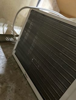 Midea 5000 btu air conditioner