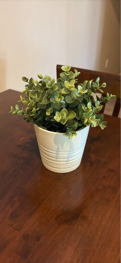 Artificial potted plant
