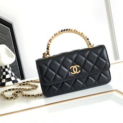 WOC Fashionista Chanel Bag