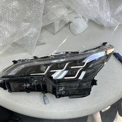 Upgrade LED DRL Headlight  Toyota Fortuner 2016-2020 （left）