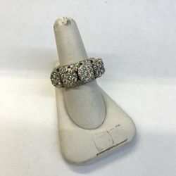 FLAWLESS 10K DIAMOND CLUSTER RING 