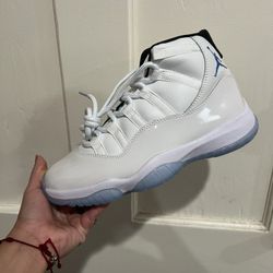 Jordan 11 Men Size 7, 7.5, 8, 10, 12, 13