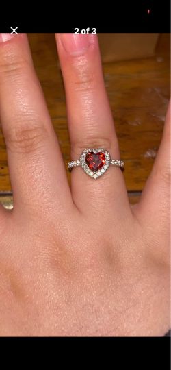 Key jewelers ruby ring