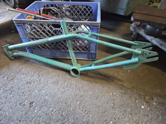 Vintage GT Performer BMX bicycle frame Bike Classic

Frame Only
