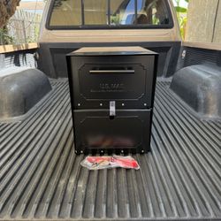 Oasis Classic, Steel, Post Mount Parcel Mailbox **NO LOCK**