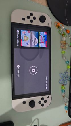 Nintendo Switch OLED w/ Nintendo Acct