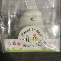 Ceramic Honey Pot With Dipper 